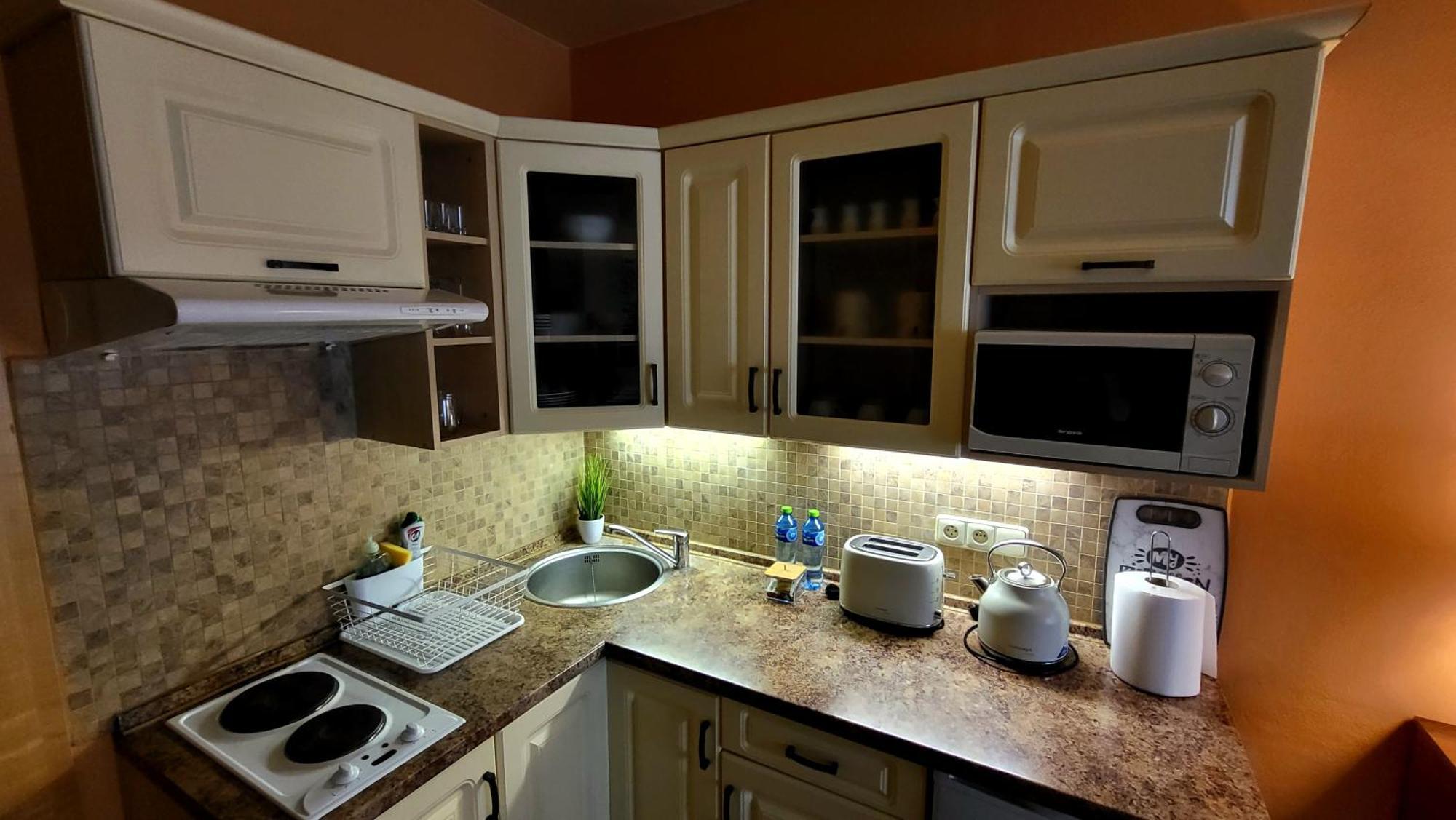 Selfness Roznava Aparthotel ภายนอก รูปภาพ