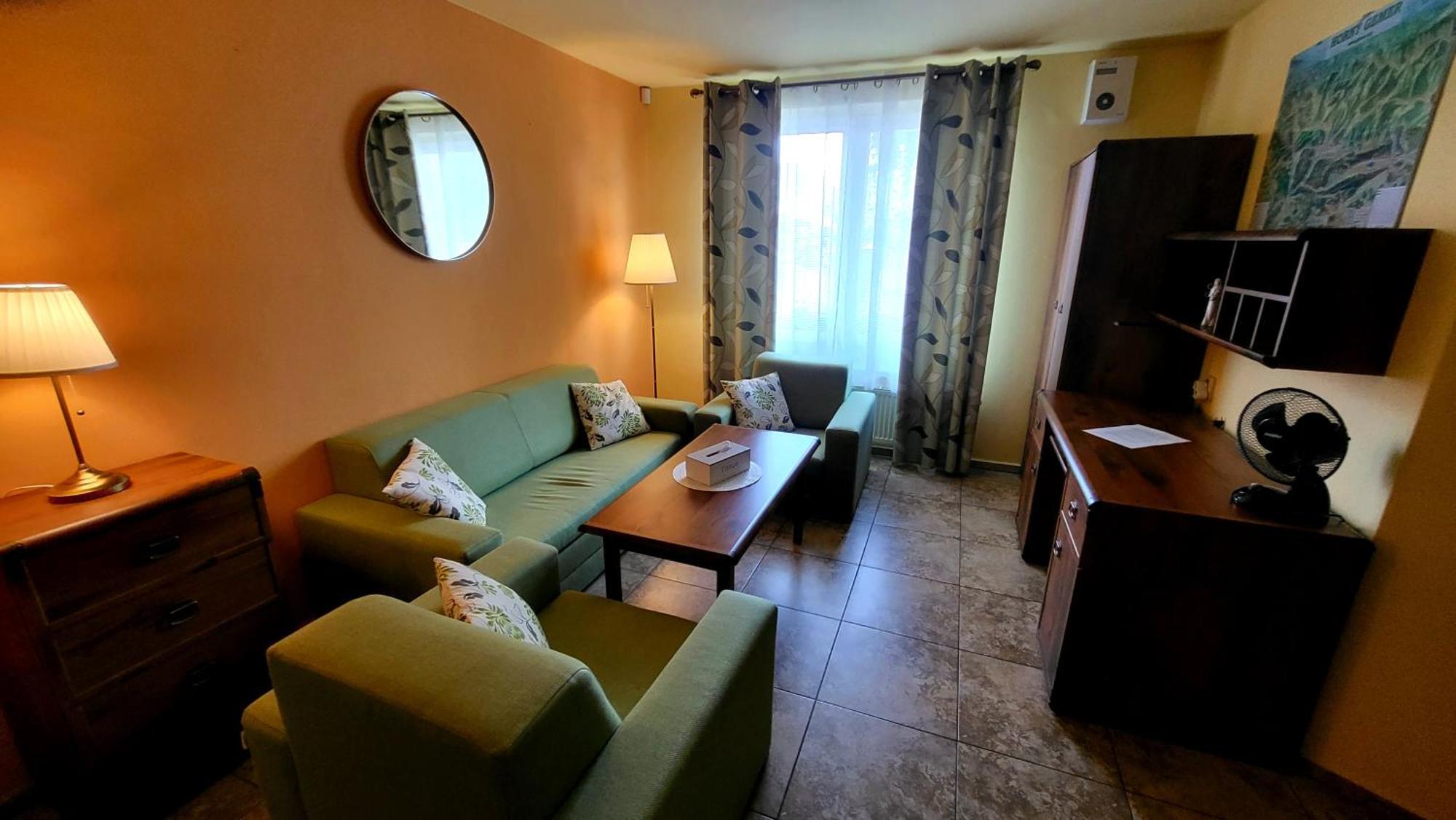 Selfness Roznava Aparthotel ภายนอก รูปภาพ