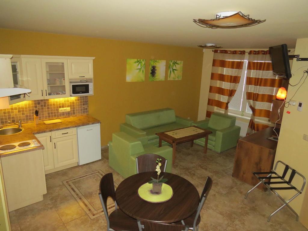Selfness Roznava Aparthotel ห้อง รูปภาพ